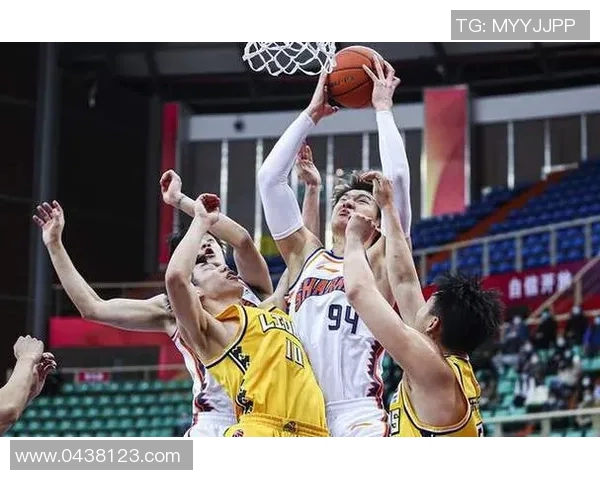 广州篮球队心理素质强劲跻身全国前四展现团队韧性与斗志