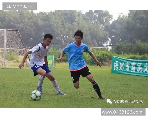 明辉足球:携手共进,打造青少年足球梦想的摇篮与未来之星